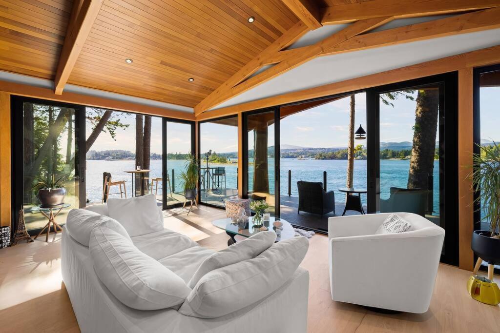 Kingfisher Manor Sooke Exterior foto