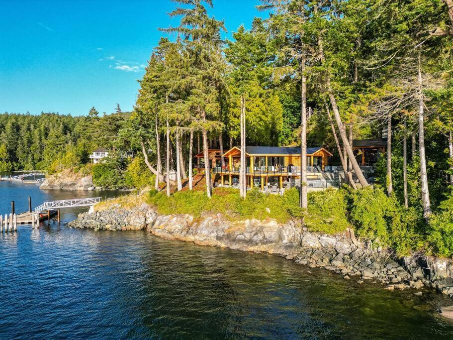 Kingfisher Manor Sooke Exterior foto