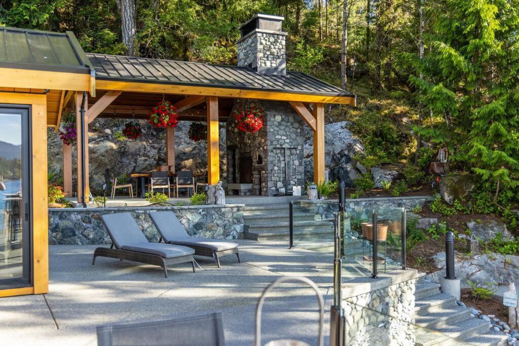 Kingfisher Manor Sooke Exterior foto