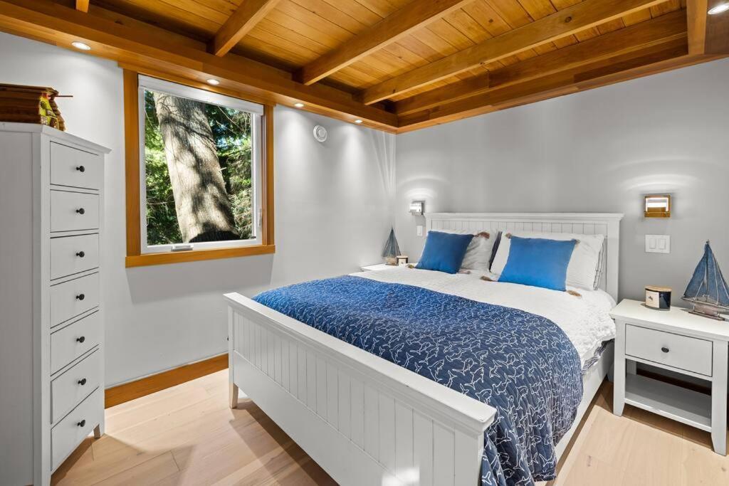 Kingfisher Manor Sooke Exterior foto