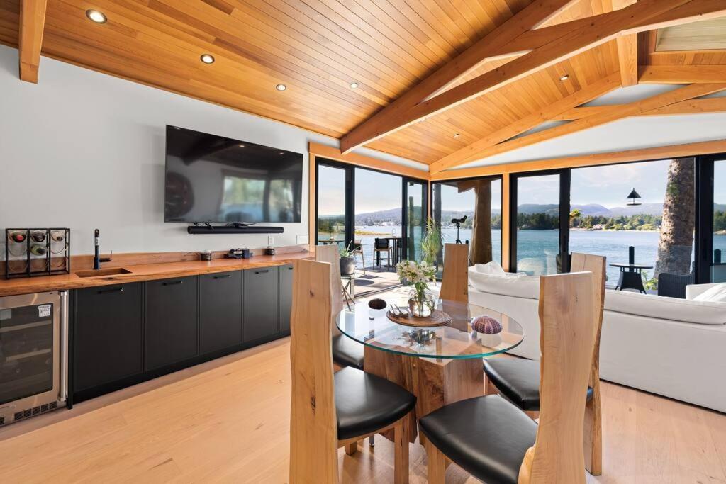 Kingfisher Manor Sooke Exterior foto