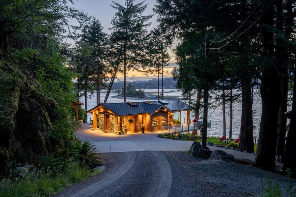 Kingfisher Manor Sooke Exterior foto