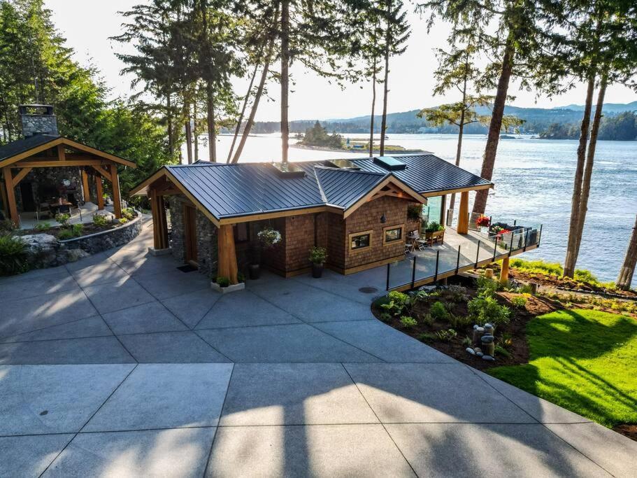 Kingfisher Manor Sooke Exterior foto