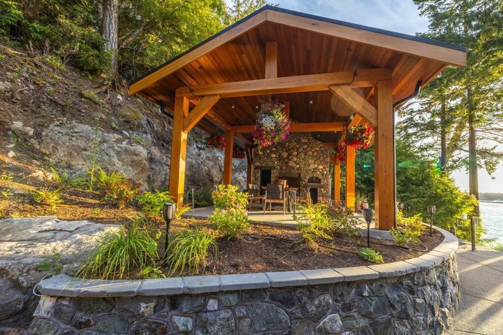 Kingfisher Manor Sooke Exterior foto
